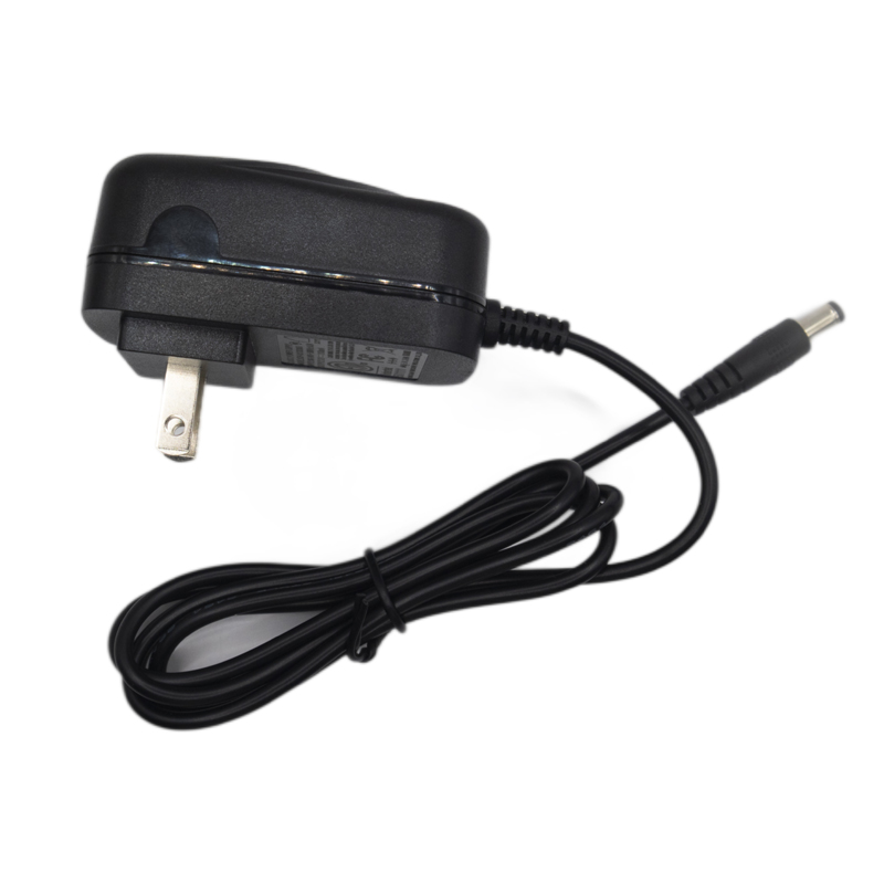 12V2A电源适配器带认证